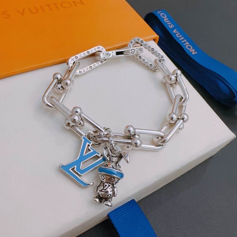 LV Bracelet 02lyr93